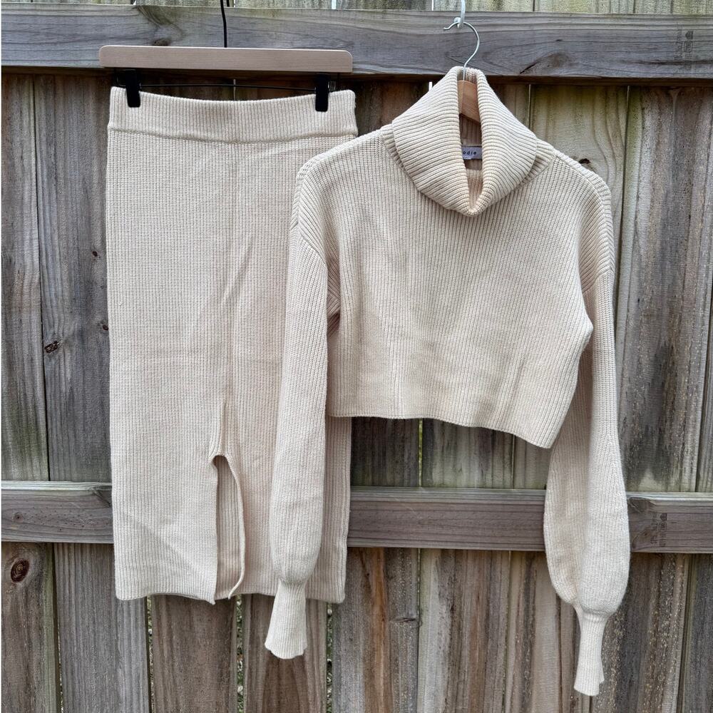 Moodie Ribbed Knit Two-Piece Set
- Picture 1 of 7
